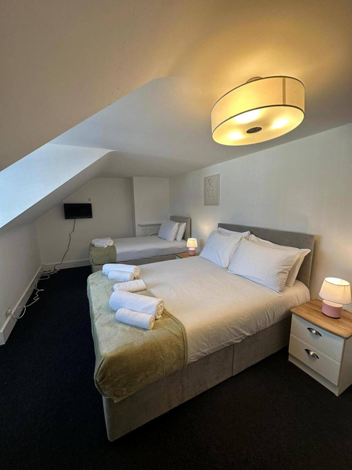 Cambridge Central Rooms - Tas Accommodations Exterior foto